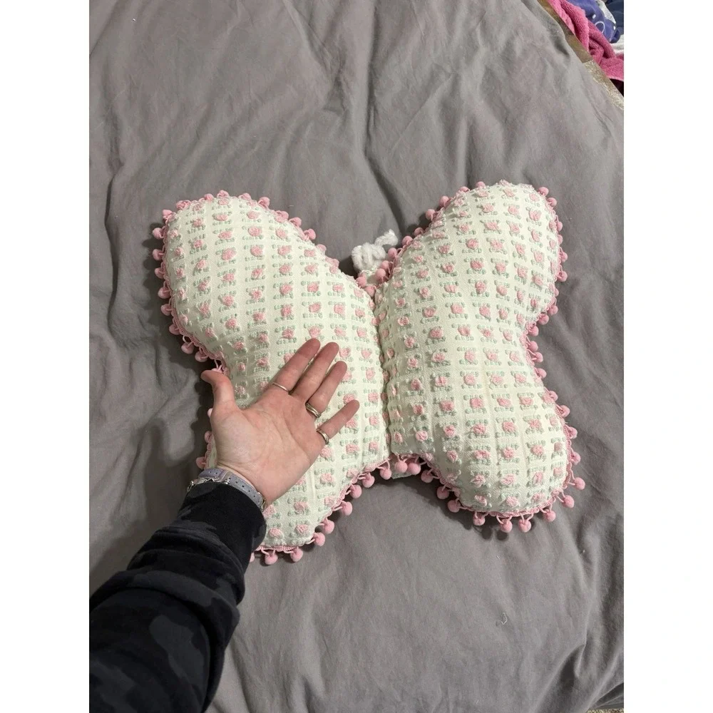 Vintage Handmade Springtime Butterfly Vintage‎ Rosebud Chenille Flower Pillow